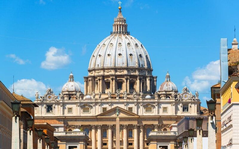 discover-st-peters-basilica-dome-historical-walk