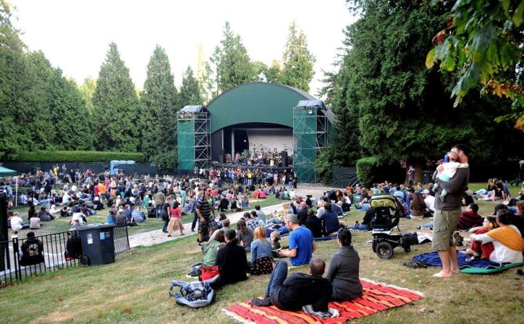 discover-stanley-park-with-a-smartphone-audio-walking-tour