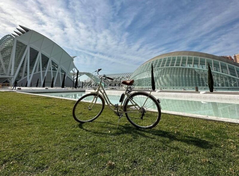 discover-taste-valencia-on-a-bike-tour-tapas-bike