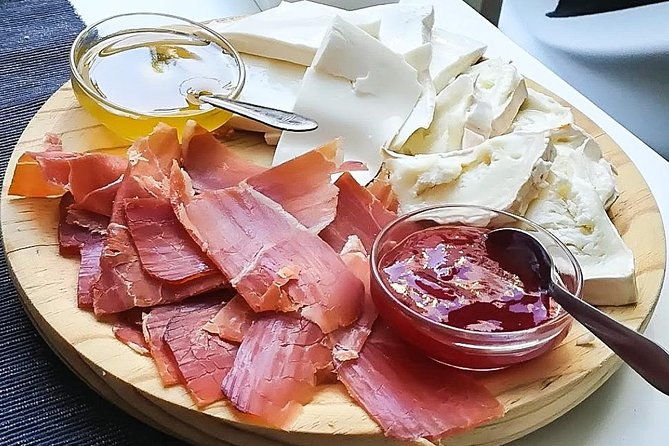 discover-tavira-tapas-and-wine-tour