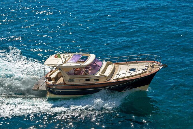 discover-the-amalfi-coast-between-traditions-flavors-and-colors-with-a-private-tour