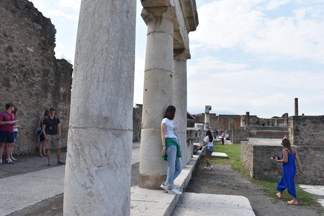discover-the-ancient-ruins-of-pompeii-day-trip-from-rome