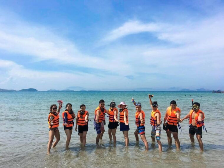 discover-the-beauty-of-ganh-nhay-van-phong-bay