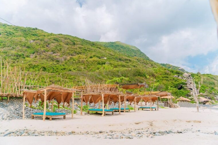 discover-the-beauty-of-ganh-nhay-van-phong-bay