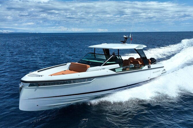 discover-the-beauty-of-the-messinian-inousses-islands-on-a-yacht