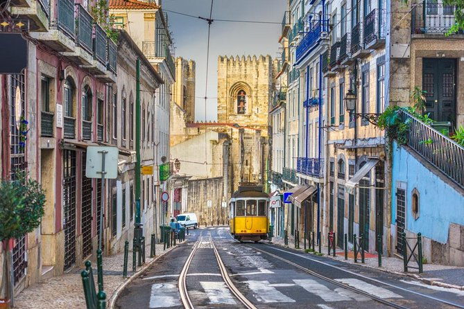 discover-the-charm-of-lisbon-hills