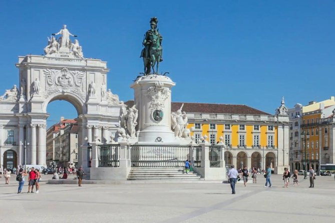 discover-the-charm-of-lisbon-hills