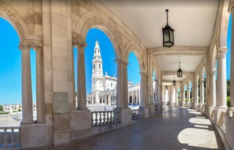 discover-the-charm-of-portugal-mira-de-aire-cave-fatima-nazare-and-obidos