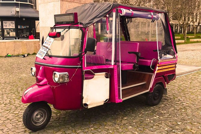 discover-the-charm-of-the-historic-part-of-lisbon-aboard-the-pink-tuk