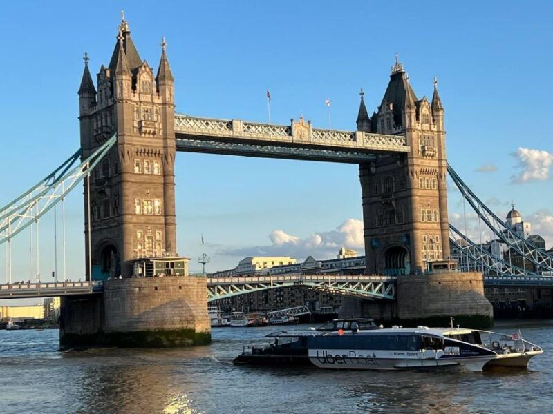 discover-the-city-of-london-a-unique-tour-from-bridge-to-st-pauls