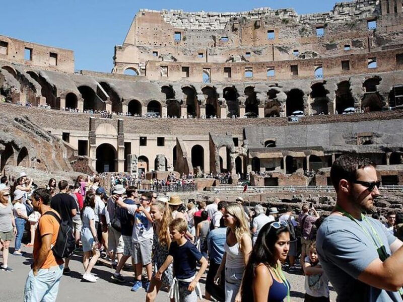 discover-the-colosseum-roman-forum-ancient-rome-tour