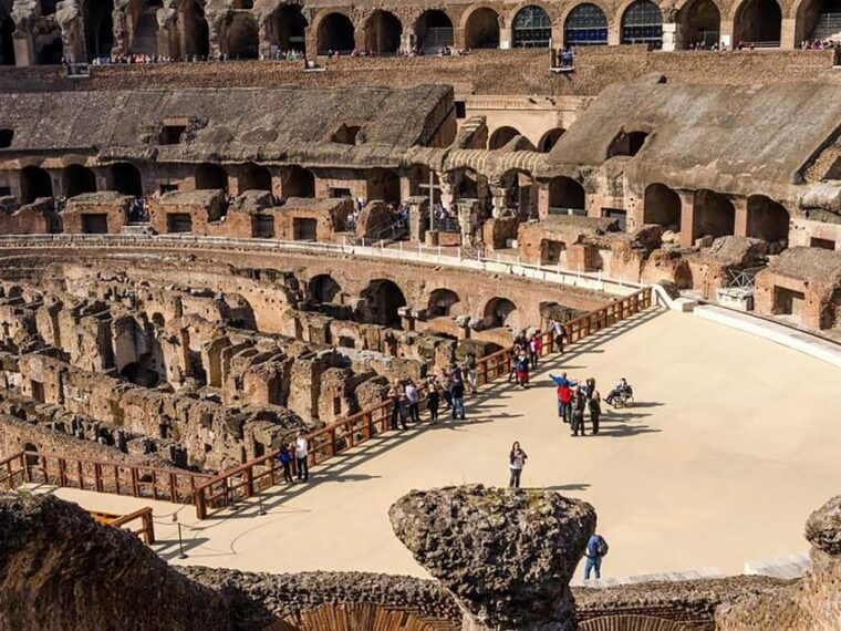 discover-the-colosseum-roman-forum-ancient-rome-tour