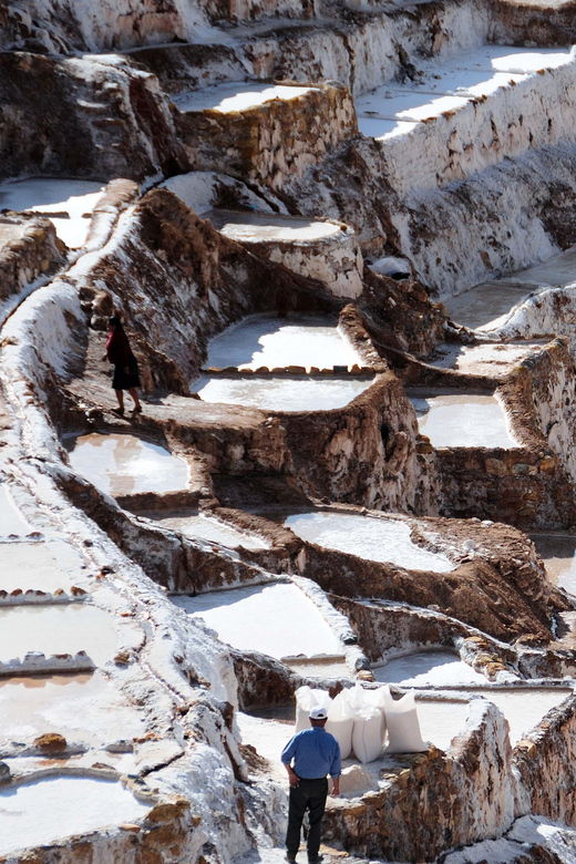 discover-the-enchanting-moray-and-salt-mines-of-maras