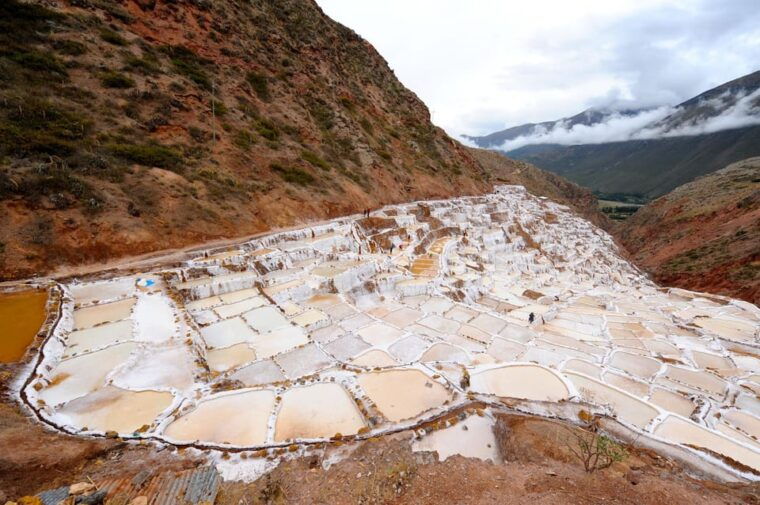 discover-the-enchanting-moray-and-salt-mines-of-maras