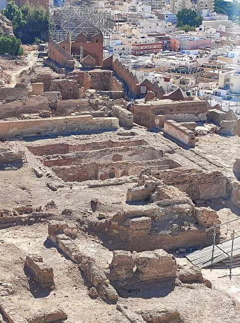 Discover the fascinating Alcazaba: History and unique views - The Alcazaba of Almeria: An Unmissable Historic Landmark
