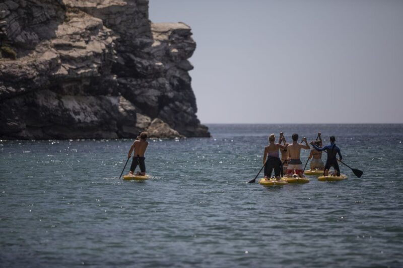 discover-the-grottos-and-caves-in-a-sup-guided-tour