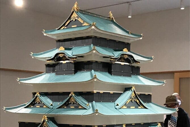 Discover the Heart of Tokyo Private tour with Romy - Key Points