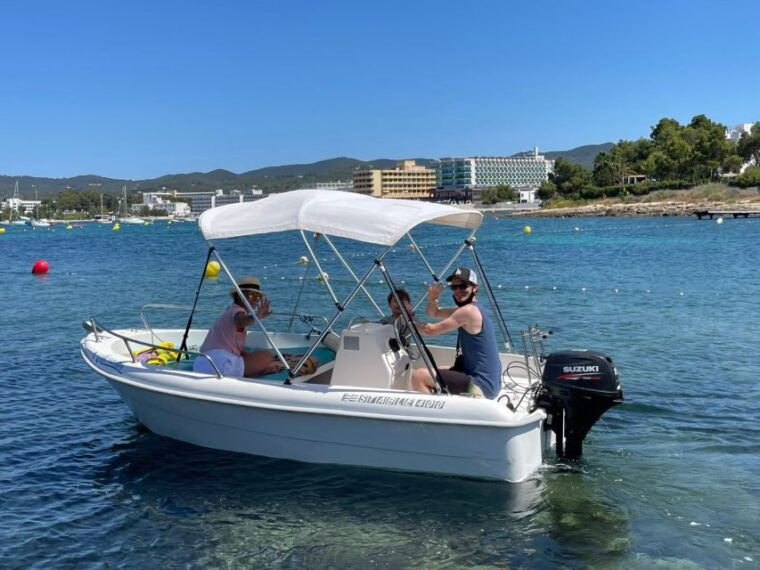 discover-the-ibiza-beaches-on-a-boat-without-license-8h