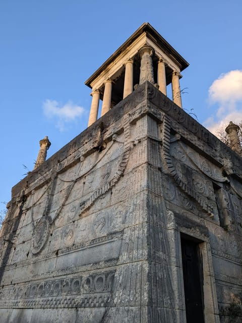 discover-the-living-beauty-of-pere-lachaise