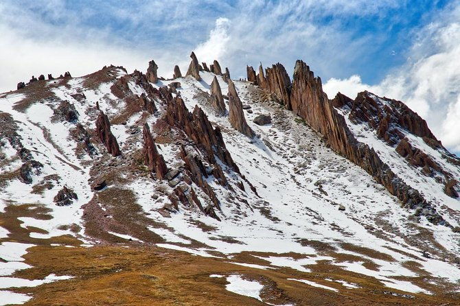discover-the-magic-of-the-palcoyo-mountain-in-cusco
