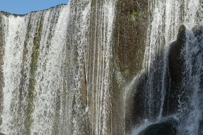 discover-the-magnificent-pillones-waterfall