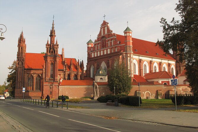 discover-the-main-sights-and-hidden-gems-in-vilnius-old-town