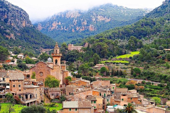 discover-the-major-cultural-attractions-of-palma-de-mallorca-on-a-private-tour