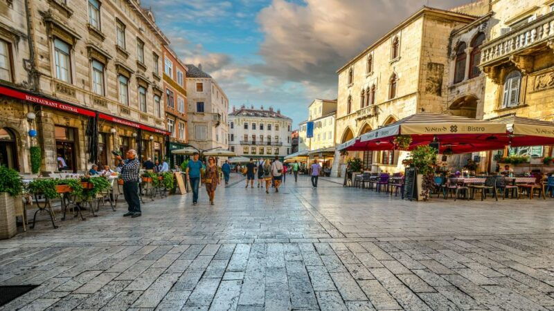 discover-the-old-town-split-1-5h-walking-small-group-tour