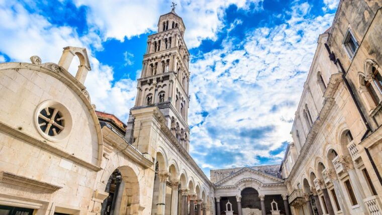 discover-the-old-town-split-1-5h-walking-small-group-tour
