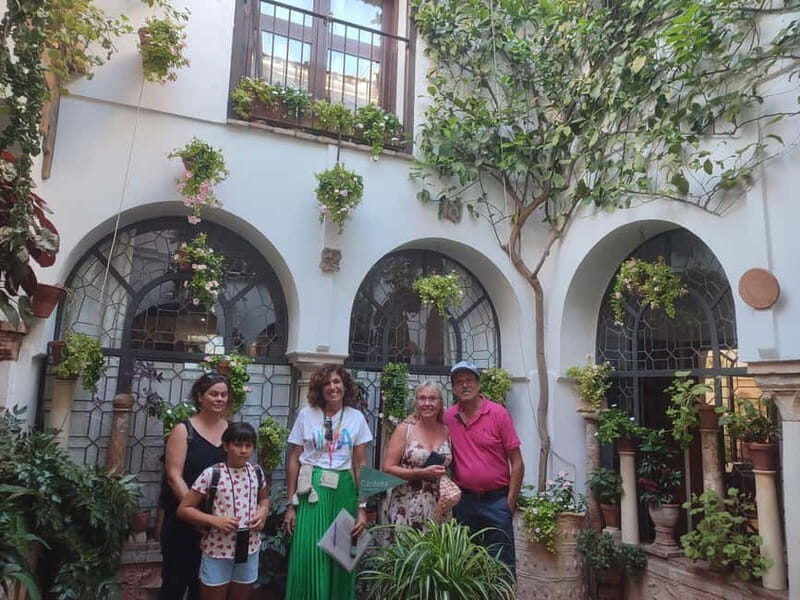 Discover the Patios of Cordoba: A Treasure of Color and Tradition. - What to Expect: The Experience in Detail