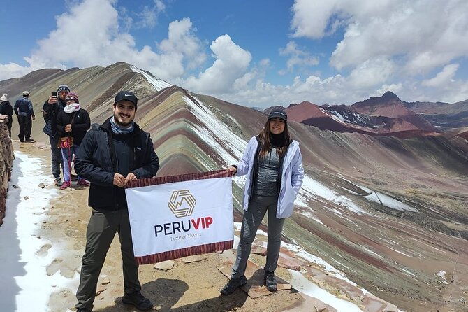 discover-the-rainbow-mountain-on-horseback-meals-private