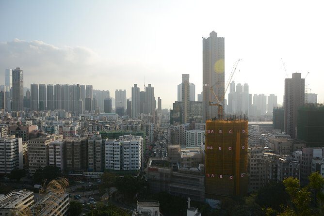 Discover the Real Hong Kong in Kowloon - An In-Depth Look at the Kowloon Tour