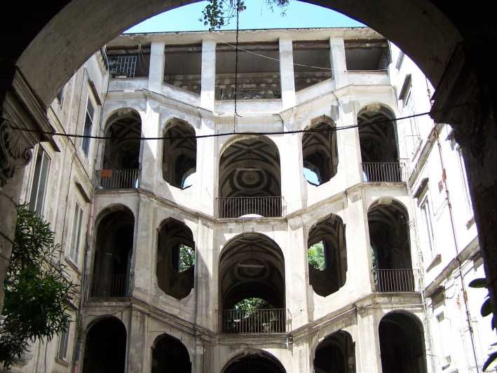 discover-the-rione-sanita-with-insolitaguida-2