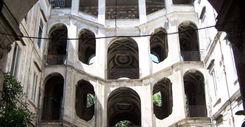 discover-the-rione-sanita-with-insolitaguida-2