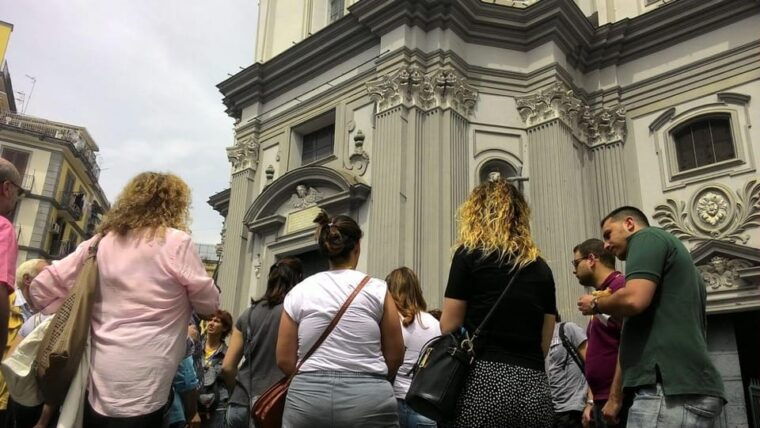 discover-the-rione-sanita-with-insolitaguida-2