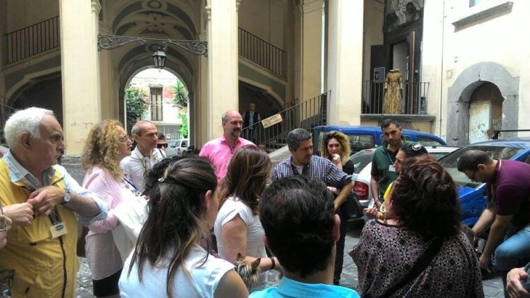 discover-the-rione-sanita-with-insolitaguida-2