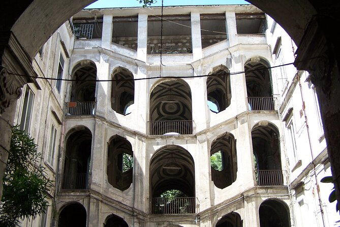 discover-the-rione-sanita-with-insolitaguida