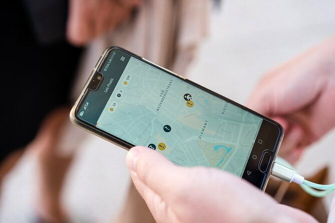 discover-the-secrets-of-brussels-while-playing