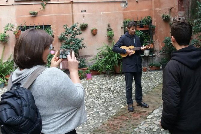discover-the-secrets-of-genoa-with-a-storyteller