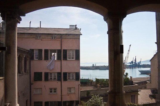 discover-the-secrets-of-genoa-with-a-storyteller