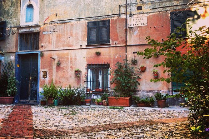 discover-the-secrets-of-genoa-with-a-storyteller