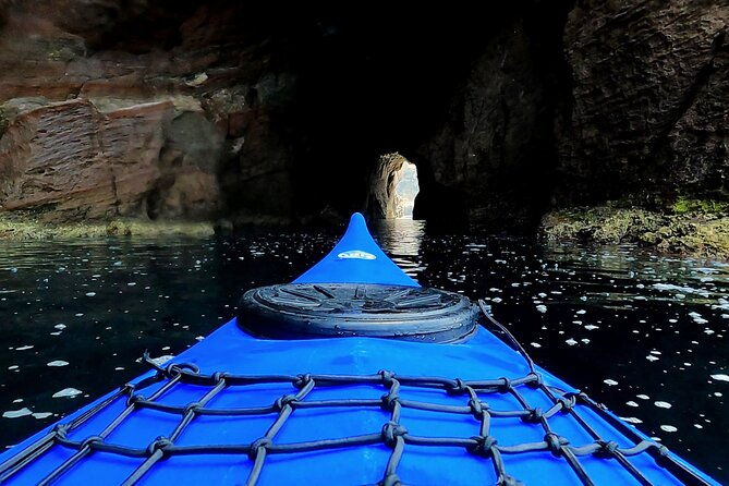discover-the-secrets-of-the-island-of-santantioco-by-kayak-3