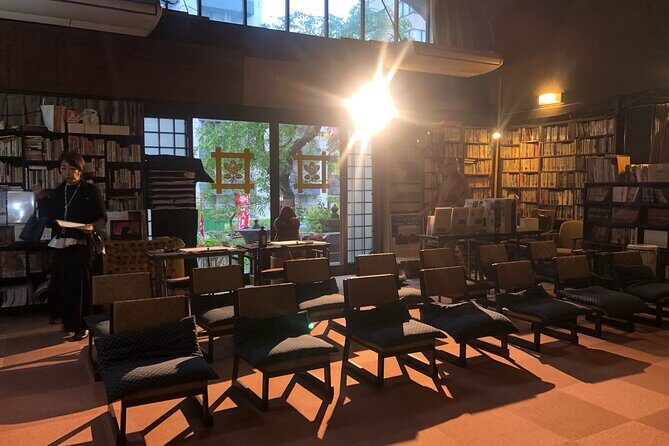 Discover Tokyo's Artistic Side on Private Tour - A Deep Dive into the Experience