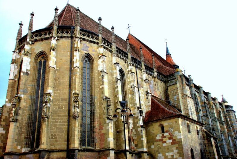 discover-transylvania-peles-bran-sighisoara-in-2-days
