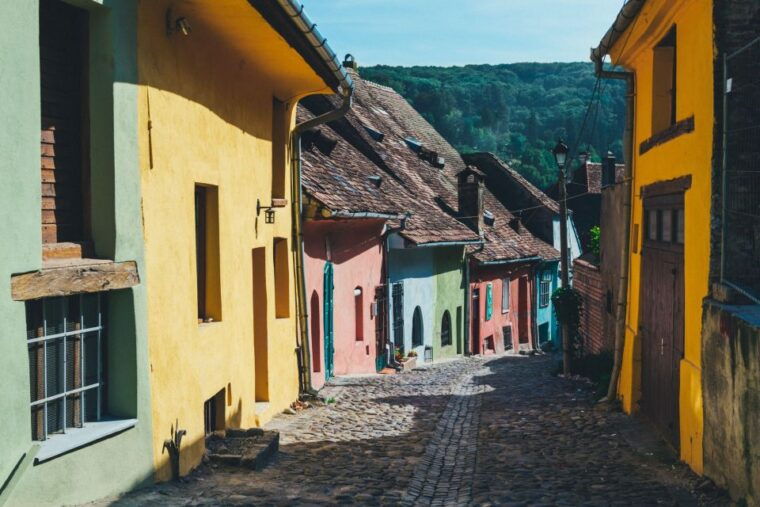 discover-transylvania-peles-bran-sighisoara-in-2-days