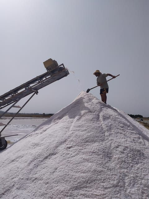 discover-trapanis-saltpans-with-an-e-bike-tour