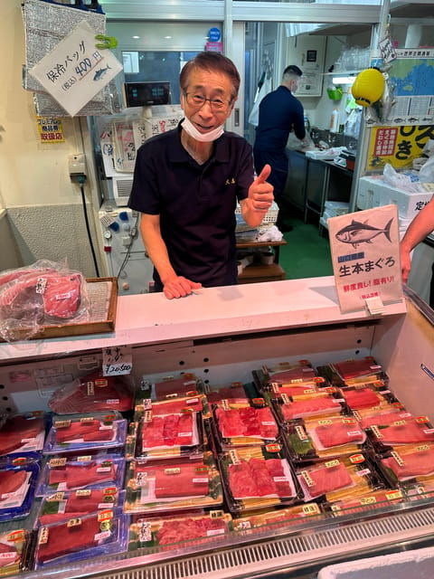 discover-tsukijis-treasures-with-a-local-food-lovers-tour