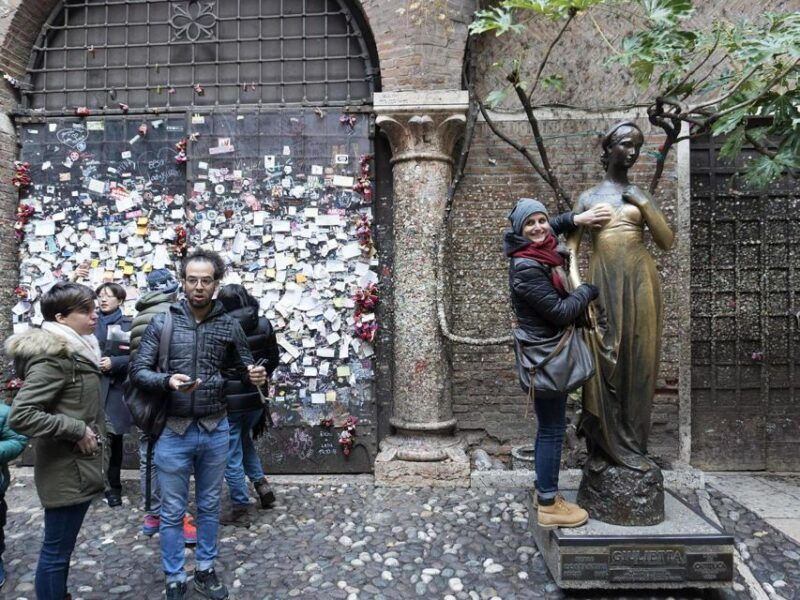 discover-verona-arena-guided-exploration
