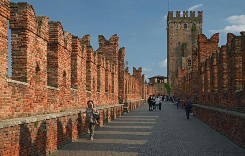 discover-verona-arena-walking-tour