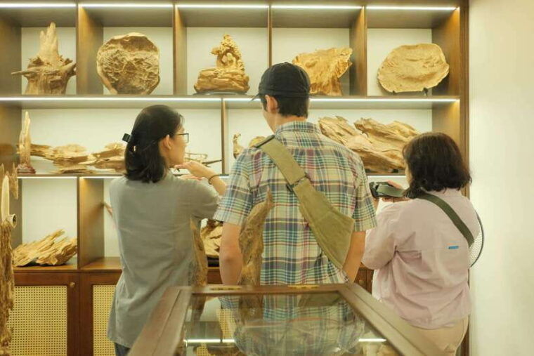 discover-vietnam-agarwood-and-enjoy-sepcial-vegetarian-meal